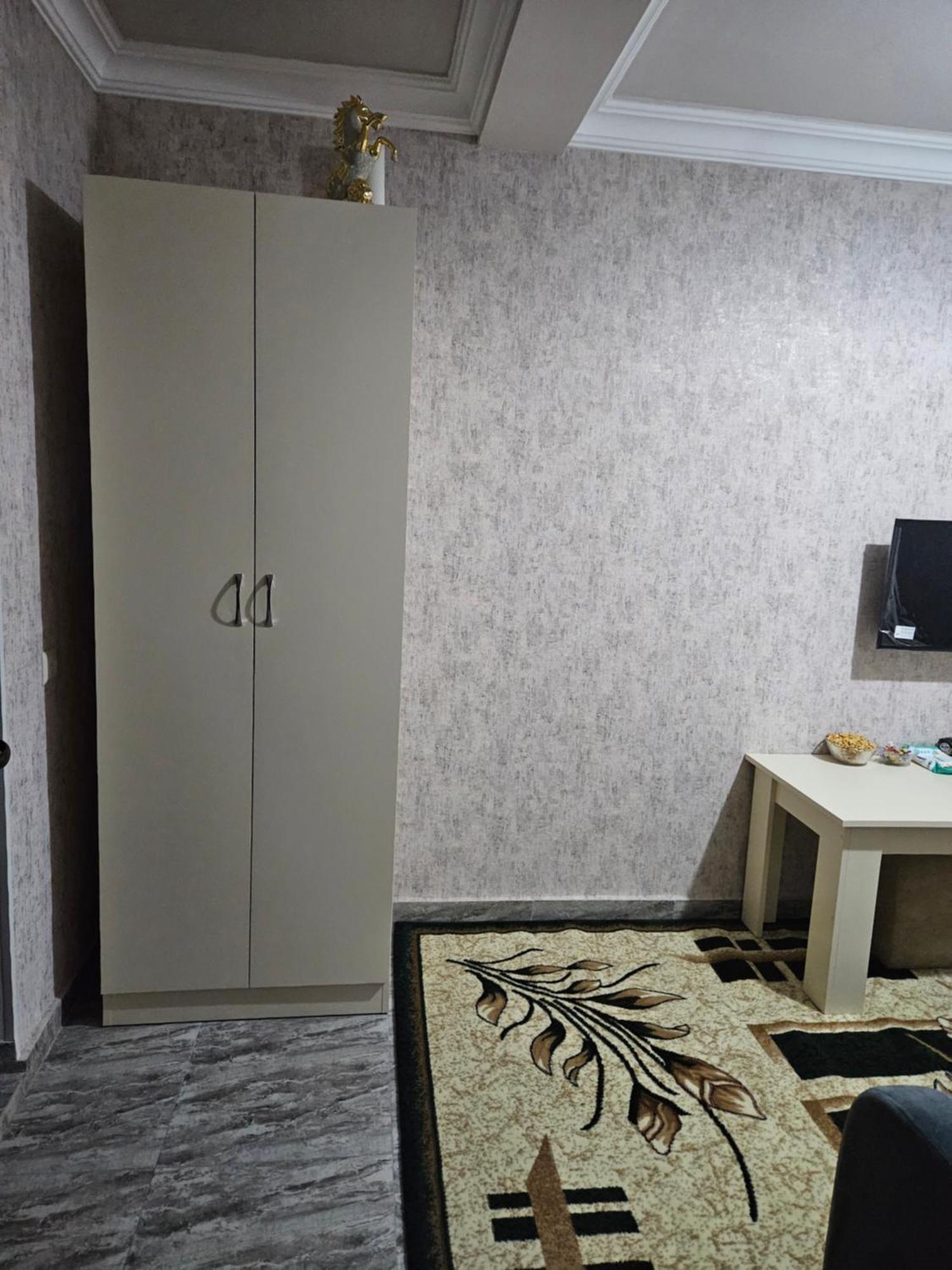 Galstyans Hotels Zvartnots Airport P'arak'ar Extérieur photo