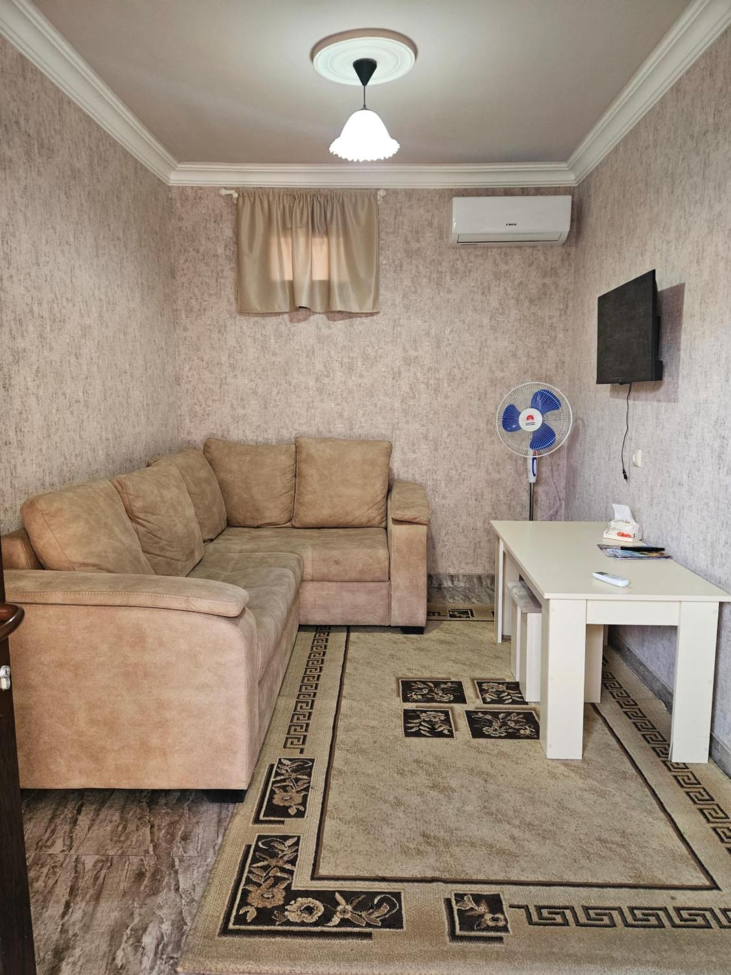 Galstyans Hotels Zvartnots Airport P'arak'ar Extérieur photo